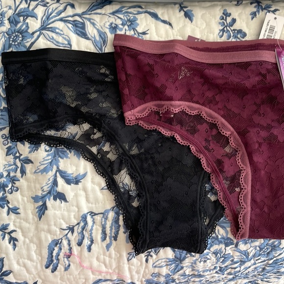 NWT: set of two (L) cheeky panties - Picture 2 of 5
